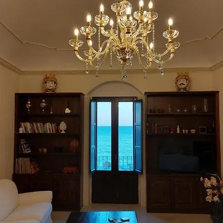 Camilla Apartment *